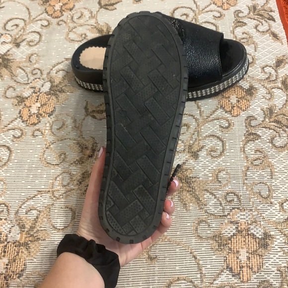 Melodi Open Toe Flats - Picture 6 of 6